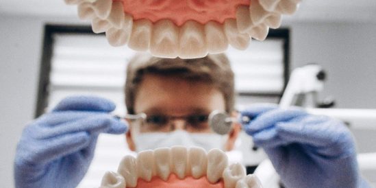 протезування зубів на імплантатах, імплант під ключ, встановлення імплантів зубів, як ставлять зубні імпланти, установка зубних імплантів, зубні імпланти